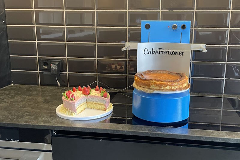 Tortenportionierer Schneidemaschine